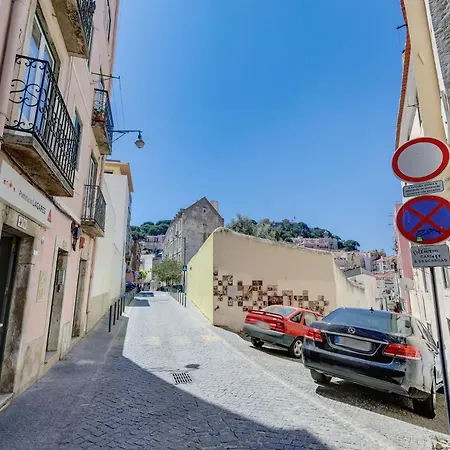 Charming 1 Bedroom In Mouraria Heart Of Historic Lisbon