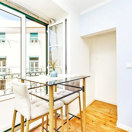 Charming 1 Bedroom In Mouraria Heart Of Historic Apartamento *